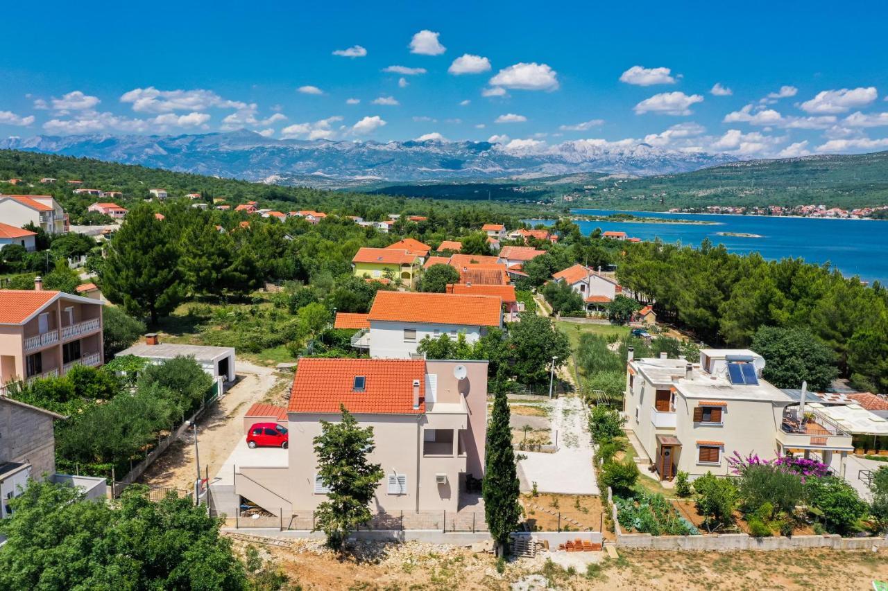 Apartmani Lelu Pridraga Exteriör bild